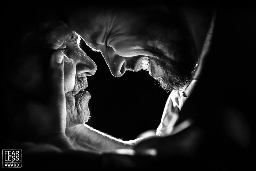 Les 33 meilleures photos de mariage de l’année montrent ce qui arrive quand tu payes un bon photographe