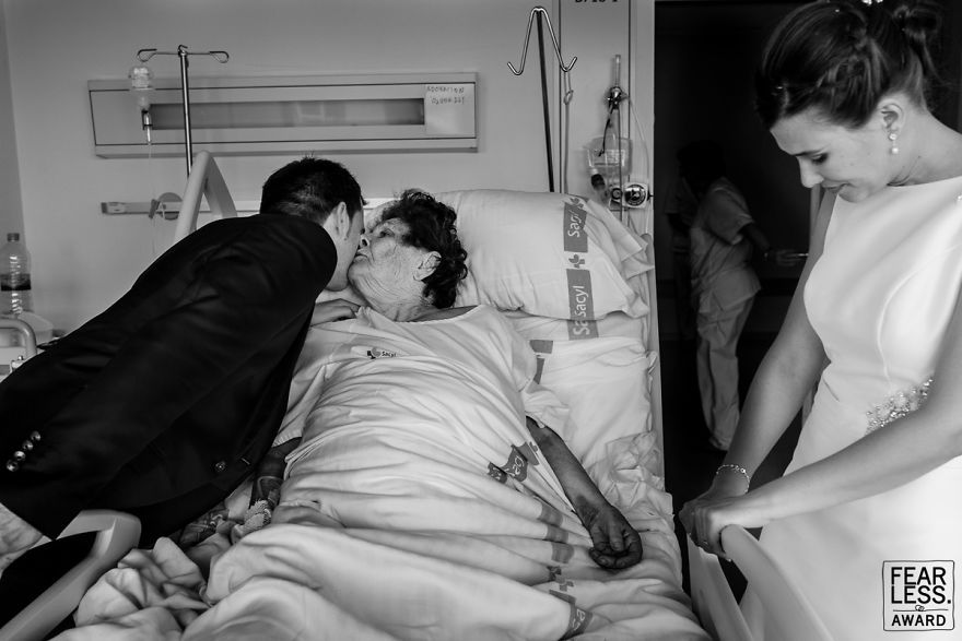 Les 33 meilleures photos de mariage de l’année montrent ce qui arrive quand tu payes un bon photographe