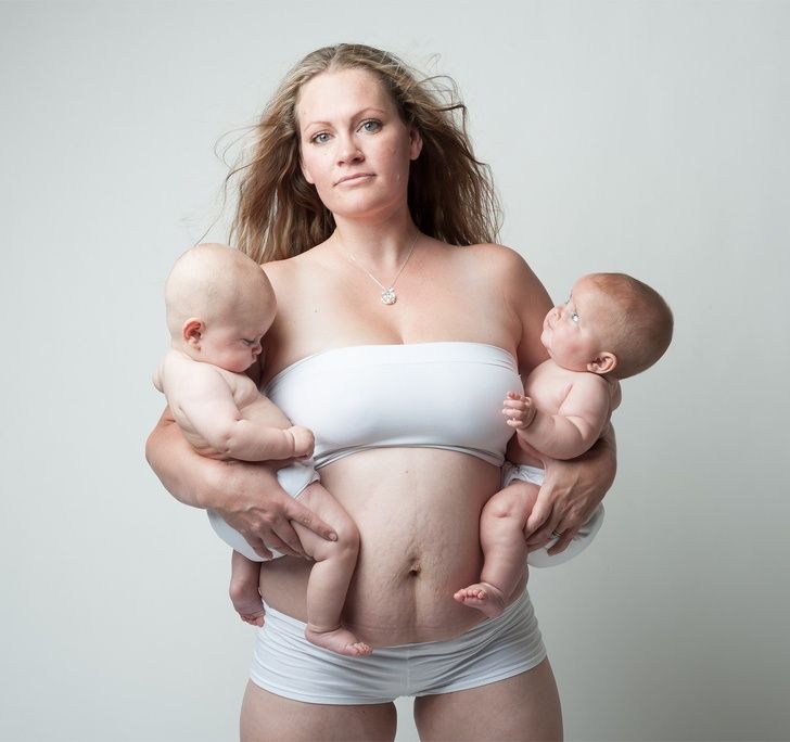 Cette photographe montre les corps de femmes après la grossesse et ce n’est pas ce qu’on voit dans les magazines