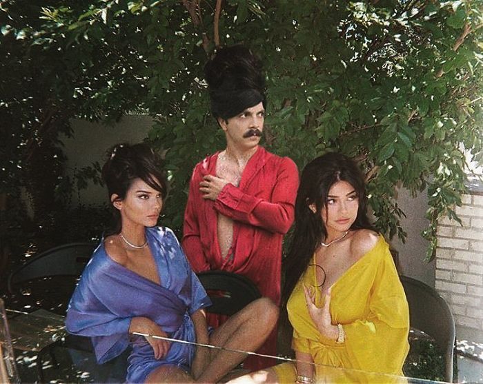 Ce gars n’arrête pas de se photoshoper dans les photos de Kendall Jenner et ça les rend 10 fois mieux (29 images)