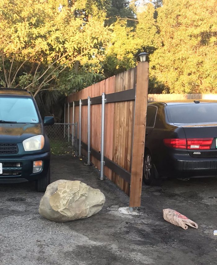 Cette géologue a pris sa revanche sur un voisin saoul qui a bloqué sa voiture avec une immense roche