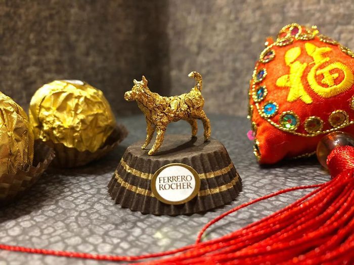 Cet artiste chinois crée de minuscules sculptures à l’aide d’emballages Ferrero Rocher (28 images)