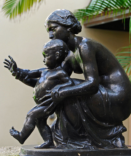 16 magnifiques sculptures du monde entier faites avec amour pour les mères