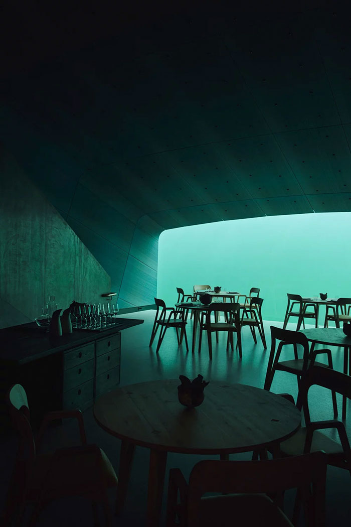 Un restaurant sous-marin a été inauguré en Norvège et il est hallucinant
