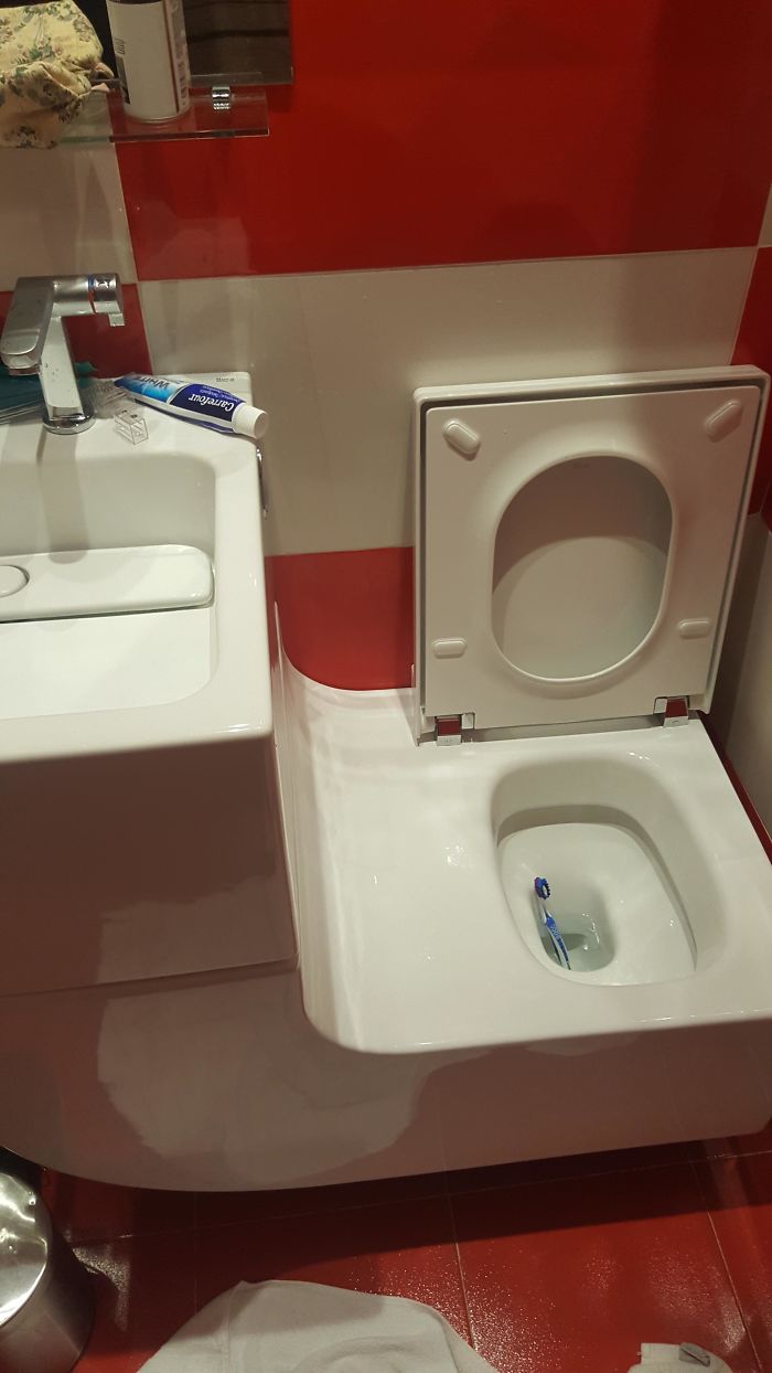 22 toilettes de l’enfer construites par des gens qui n’en ont probablement jamais utilisé une