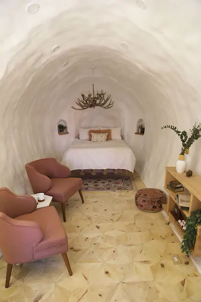 Ce Airbnb en forme de patate à 270 $ la nuit est un rêve pour les amoureux des pommes de terre et un cauchemar pour les claustrophobes