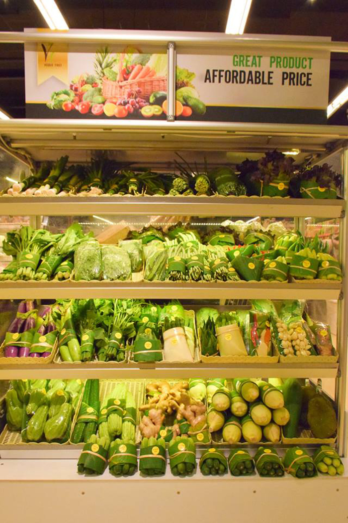 Ces supermarchés asiatiques ont recommencé à utiliser des feuilles au lieu du plastique