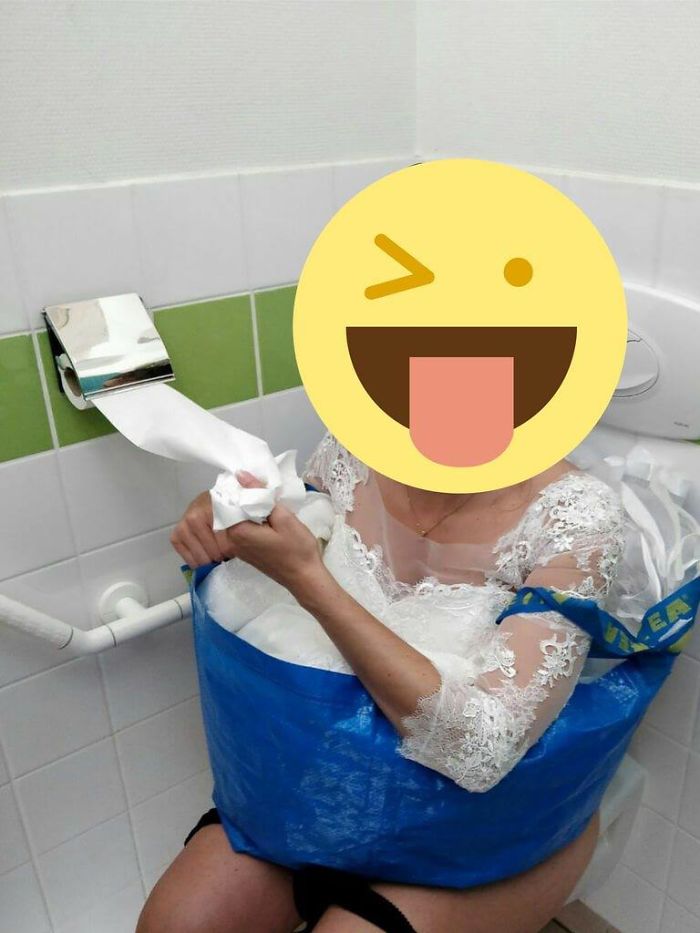 Cette future mariée a inventé une astuce à l’aide d’un sac IKEA pour faire pipi sans souci le jour de son mariage