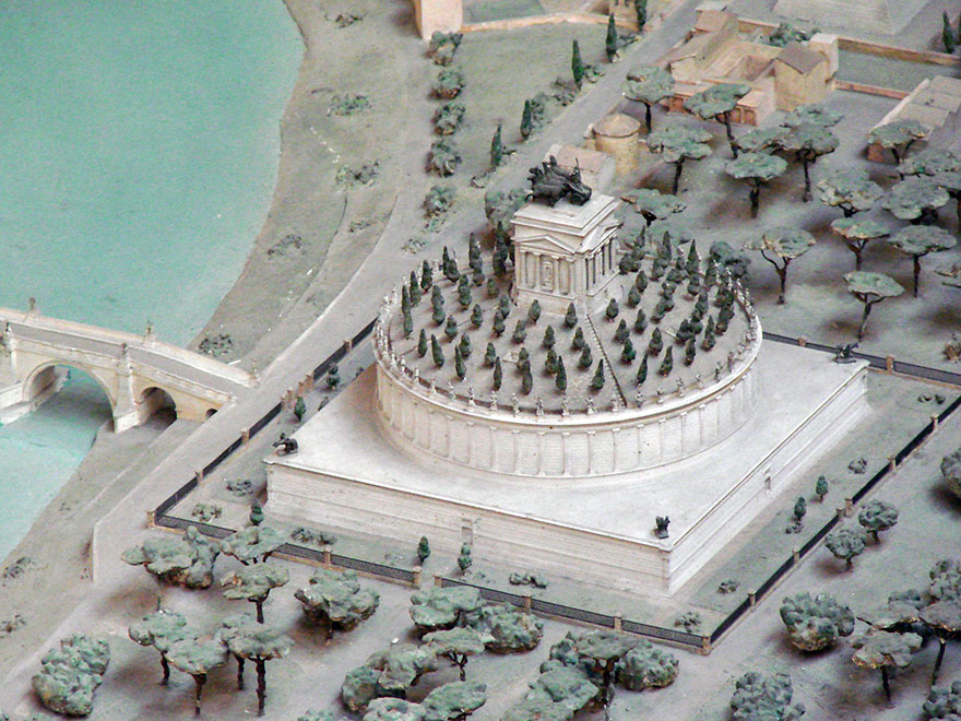 Il a fallu 36 ans à cet archéologue pour réaliser le modèle le plus précis de la Rome antique