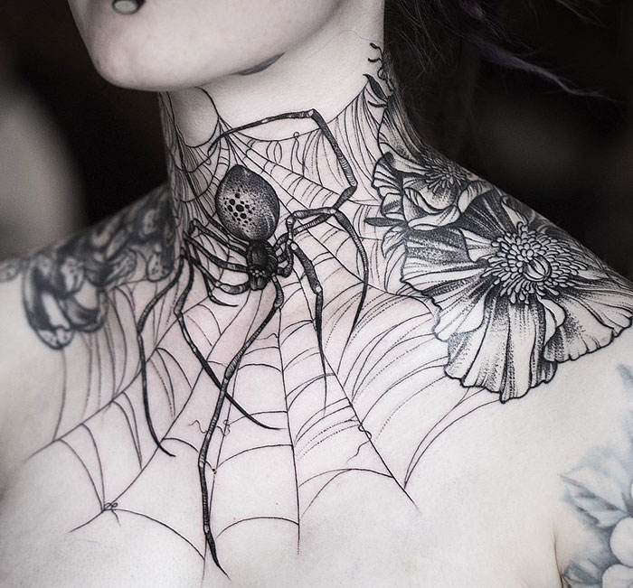 20 fois où des gens se sont fait tatouer le cou de façon créative