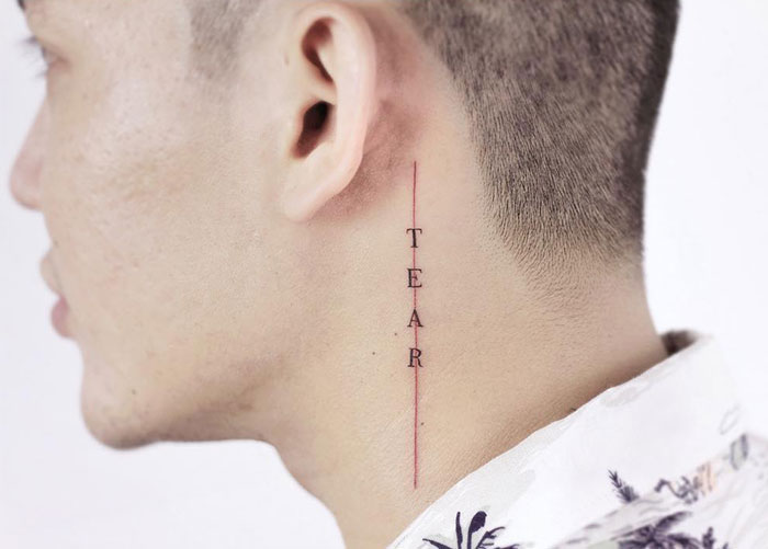 20 fois où des gens se sont fait tatouer le cou de façon créative