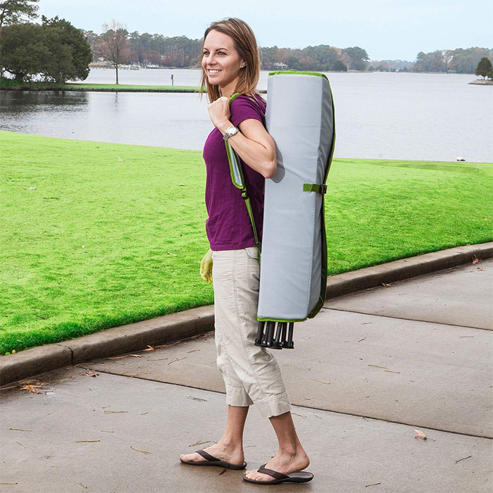Amazon vend cette chaise de jardin qui te protège des insectes