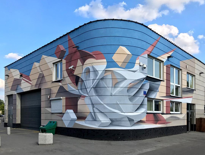 Ce graffeur étonne les passants avec ses dessins abstraits en 3D