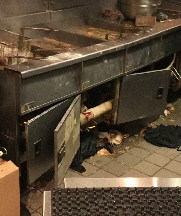 Un client a filmé secrètement la cuisine d’un Hooters et les gens sont dégoûtés