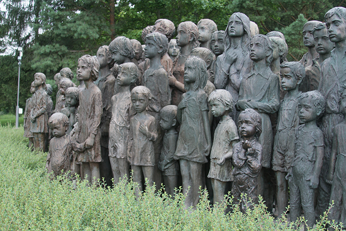 Ce mémorial obsédant commémore 82 enfants qui ont été livrés aux nazis et tués
