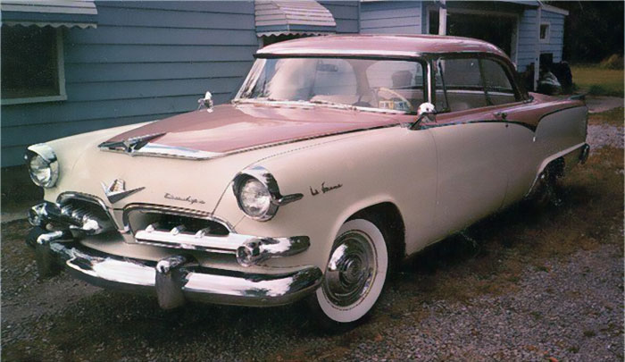 alignnone size-full wp-image-140245 lazyloaded Cette voiture Dodge était fabriquée dans les années 50 et était conçue uniquement pour les femmes
