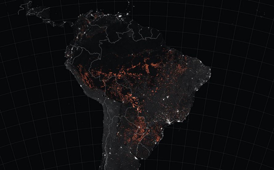Les dernières images de la NASA depuis l’espace montrent à quel point les feux de forêt en Amazonie sont dévastateurs