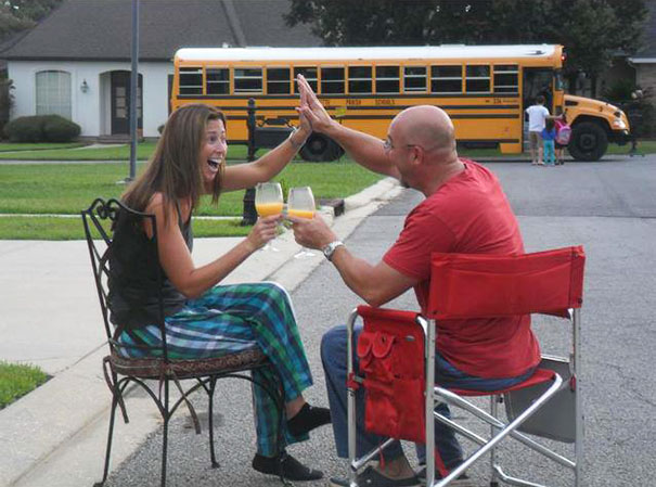 Des mamans et des papas montrent l’horrible moment où leurs enfants retournent à l’école (22 images)