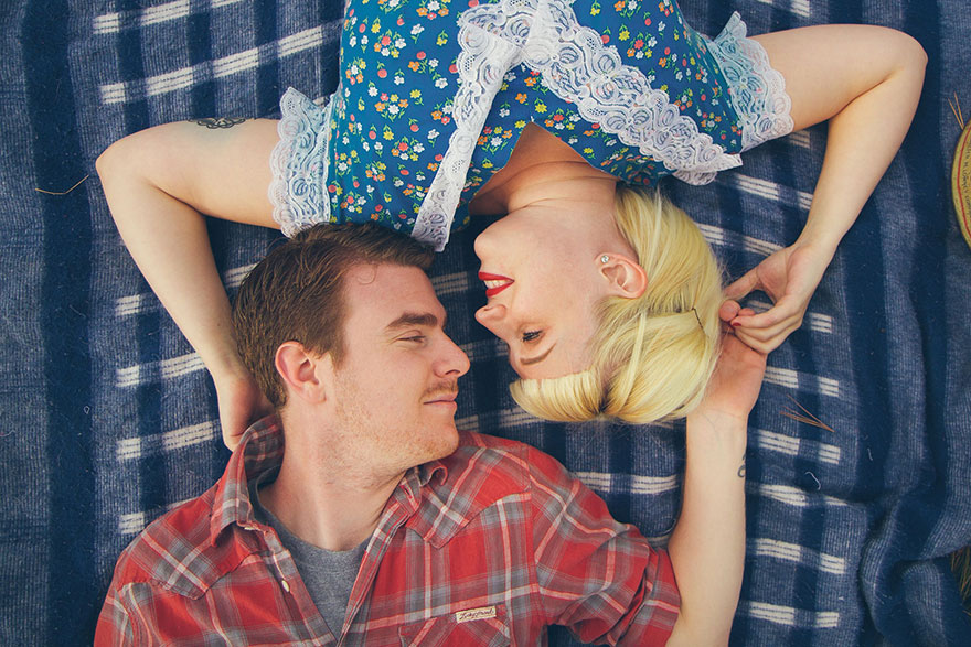 Ce couple a participé à la séance photo de fiançailles la plus effrayante (21 images)