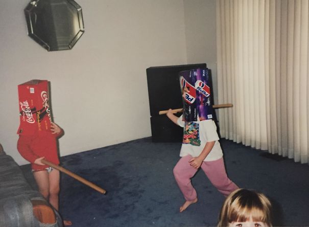 22 personnes qui ont partagé les photos les plus drôles qu’elles ont prises avec leurs frères et soeurs