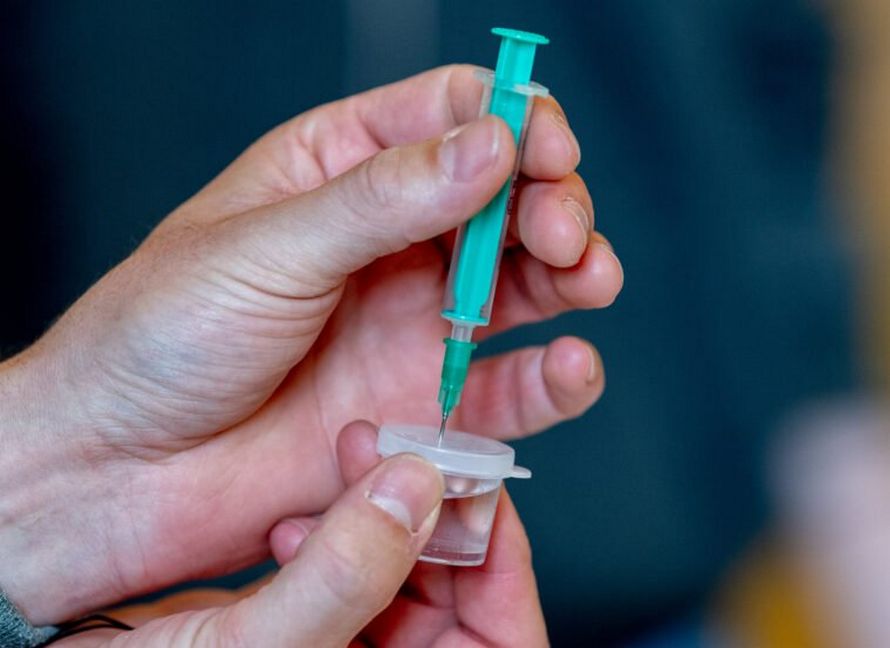 900 enfants infectés par le VIH : un médecin ayant « réutilisé des seringues » a été arrêté