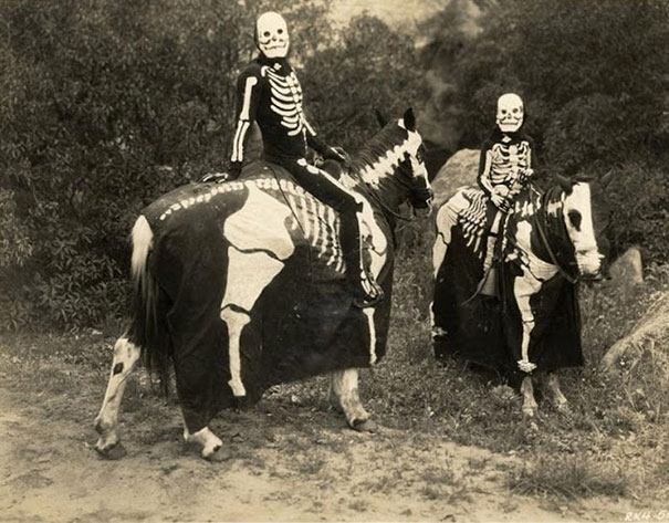 33 costumes d’Halloween vintage qui vont te faire mourir de peur