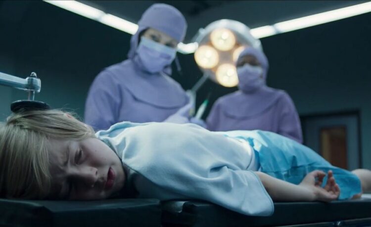 La bande-annonce pour le nouveau film d’horreur « Eli » de Netflix a