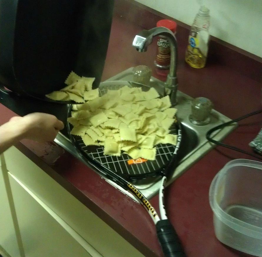 21 personnes qui doivent absolument se tenir loin de la cuisine