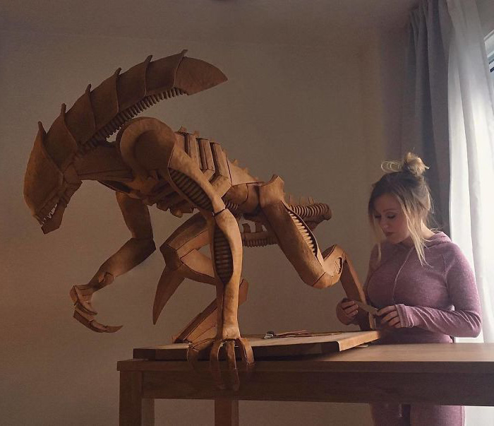 Cette femme repousse les limites et crée des sculptures incroyables en pain d’épices (20 images)