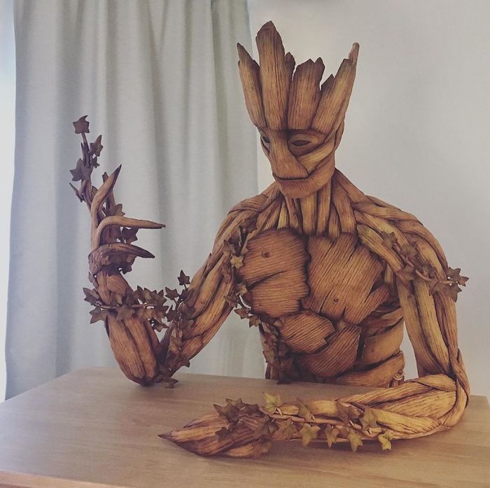 Cette femme repousse les limites et crée des sculptures incroyables en pain d’épices (20 images)