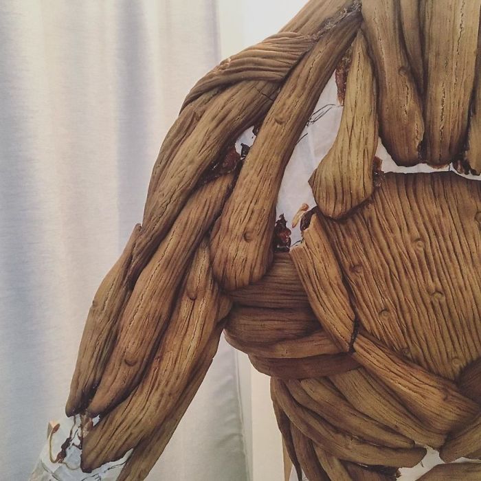 Cette femme repousse les limites et crée des sculptures incroyables en pain d’épices (20 images)