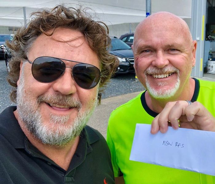 15 célébrités qui ont fait un don pour aider les pompiers australiens