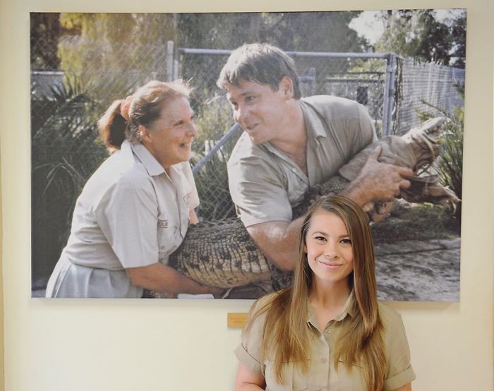 Puisqu’un demi-milliard d’animaux sont morts dans les feux de forêt en Australie, la famille Irwin est intervenue et a déjà aidé plus de 90 000 animaux