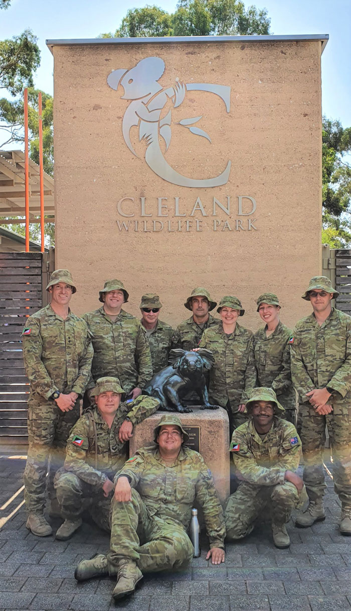 https://www.ipnoze.com/wordpress/wp-content/uploads/2020/01/soldats-aident-koalas-cleland-wildlife-park-australie-008.jpg