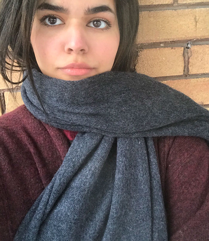 Cette fille saoudienne a comparé des photos avec et sans niqab pour célébrer sa liberté