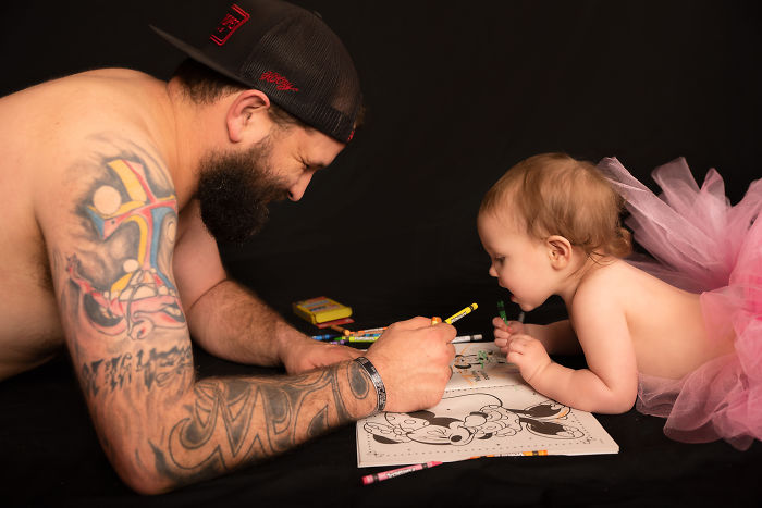 Cette séance photo d’un papa et sa fille vêtus de tutus est devenue virale (9 images)