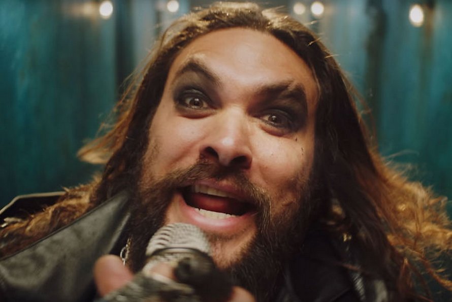 Ozzy Osbourne a demandé à Jason Momoa de l’incarner dans un nouveau clip et il a assuré