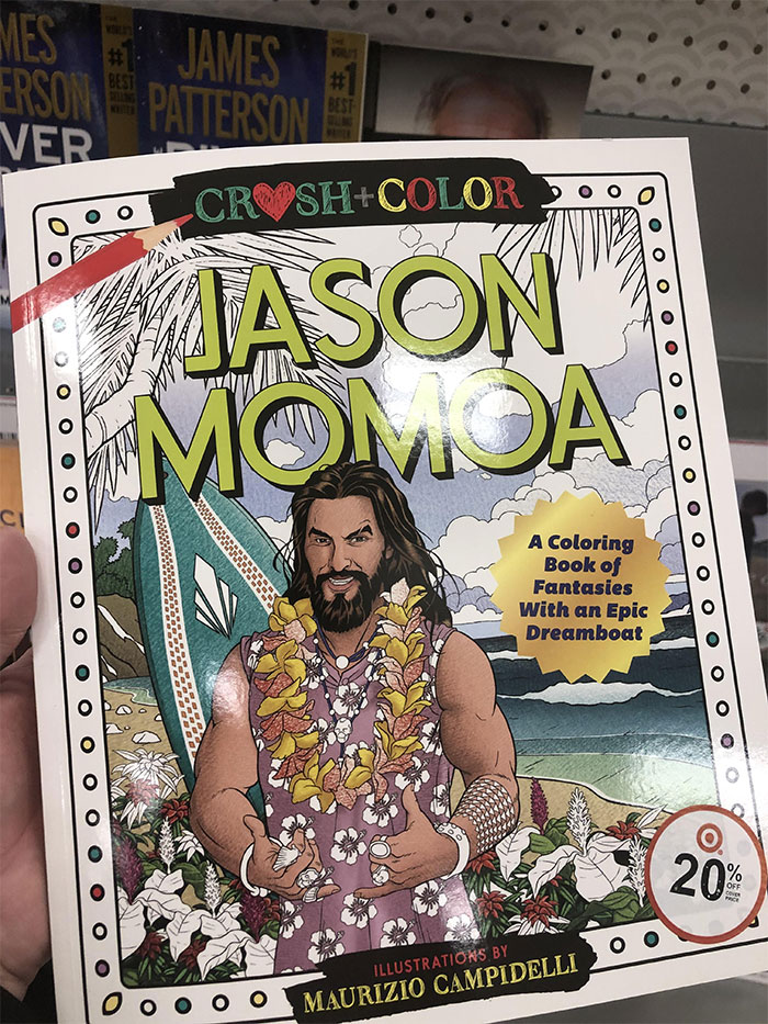 Il existe un livre de coloriage de Jason Momoa et il est censé réduire le stress