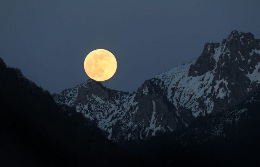 La première super lune de 2020 aura lieu ce weekend