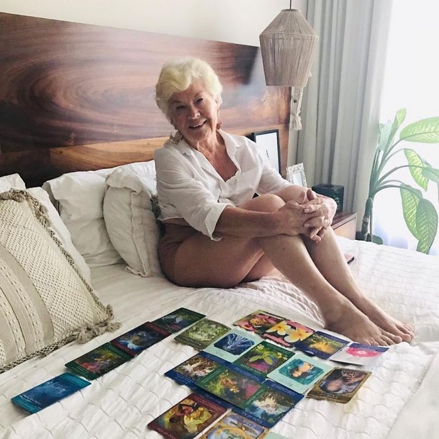 Une fille a aidé sa mère de 73 ans à perdre plus de 25 kilos et à retrouver la santé, et ses photos avant et après sont devenues virales
