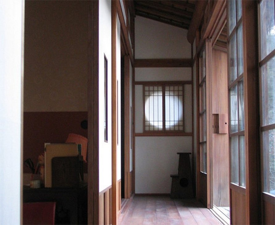 Cette maison est identique à celle que vous avez vue dans « Mon voisin Totoro » et comprend même tous les meubles originaux