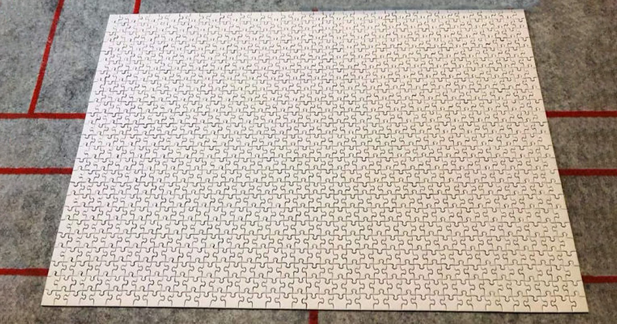 Amazon vend un puzzle blanc « impossible » de 1000 pièces pour 20 et