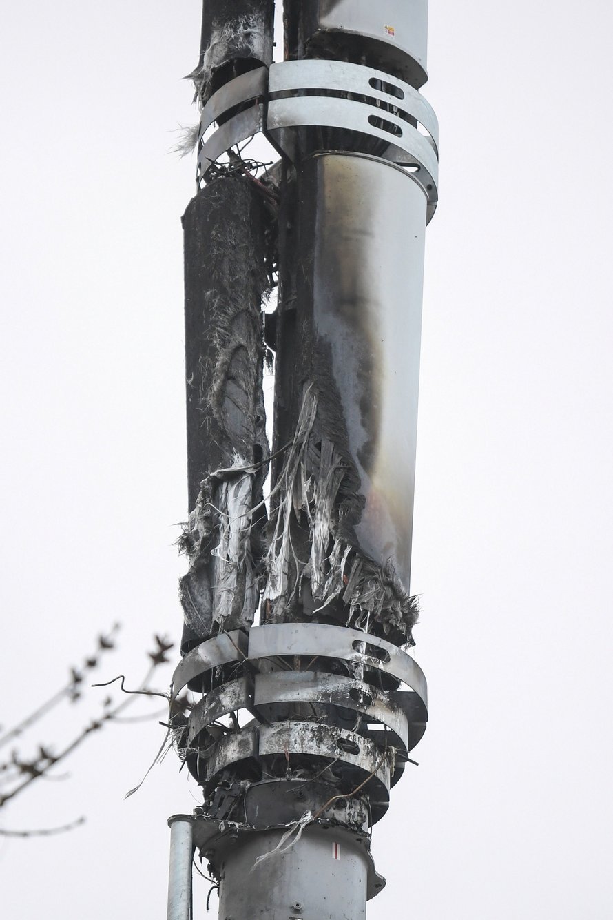 Des tours de téléphonie cellulaire ont été incendiées à la suite d’une fausse théorie du complot sur la 5G