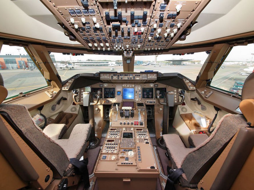 25 photos du plus grand jet privé au monde qui ressemble à un manoir volant