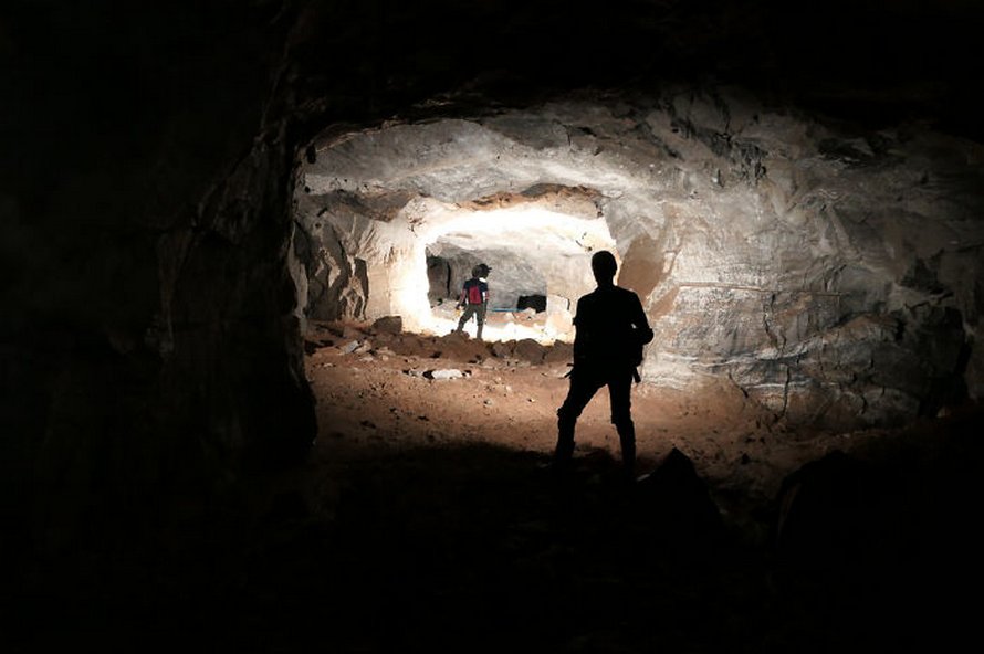 Un énorme trou s’est ouvert dans le Dakota du Sud, alors des gens y ont pénétré pour enquêter et les photos sont devenues virales