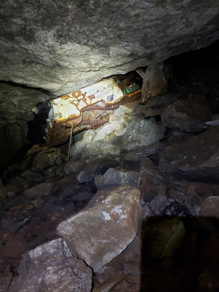 Un énorme trou s’est ouvert dans le Dakota du Sud, alors des gens y ont pénétré pour enquêter et les photos sont devenues virales
