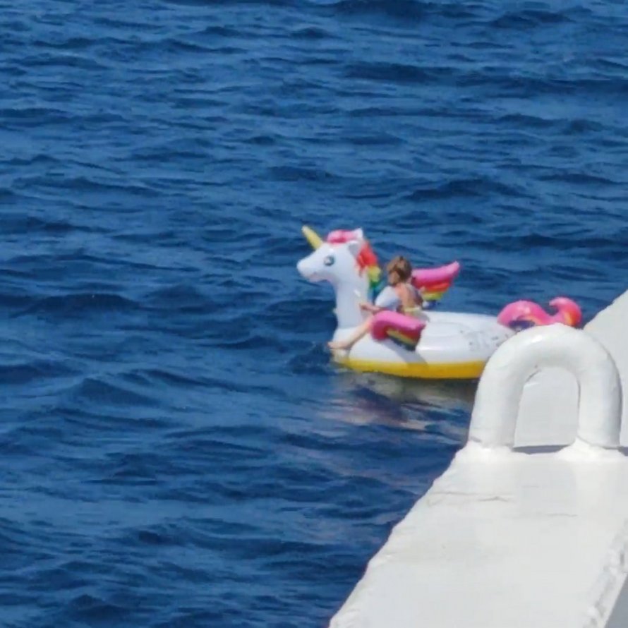 Une fillette de 5 ans est emportée en mer sur une licorne gonflable avant d’être secourue par l’équipage d’un navire