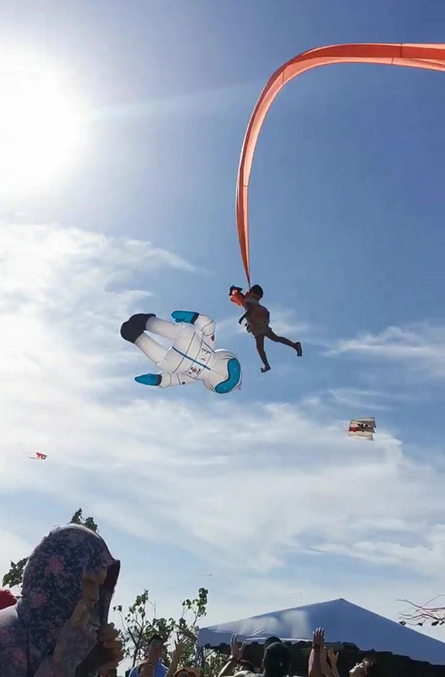 Une petite fille de 3 ans est soulevée à 30 mètres dans les airs par un cerf-volant