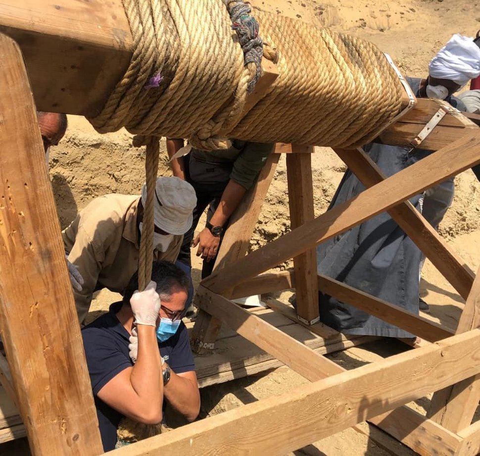 13 cercueils de 2 500 ans complètement scellés découverts en Égypte