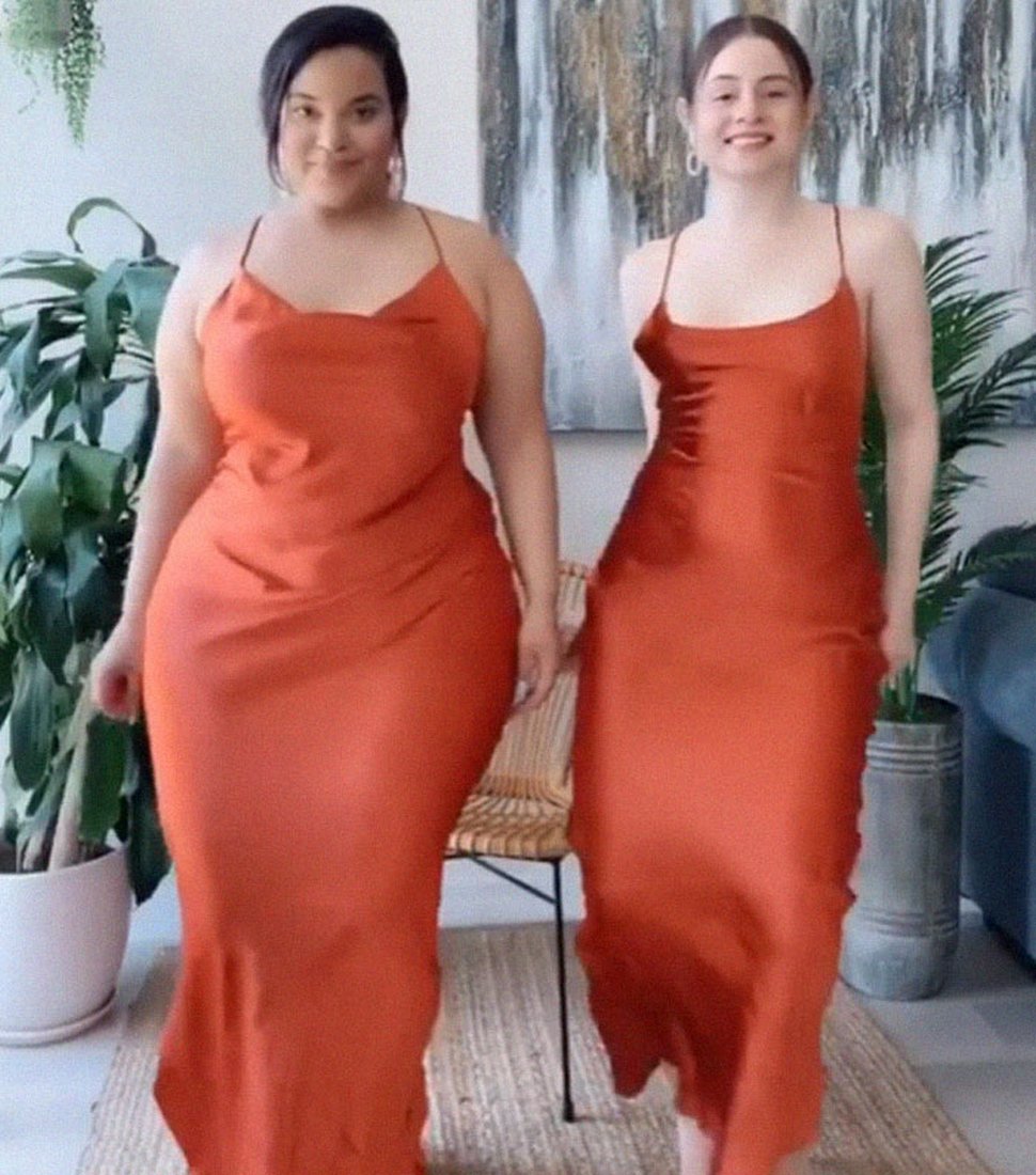 Ces deux amies montrent à quoi ressemble la même tenue sur leurs différents types de corps (nouvelles images)